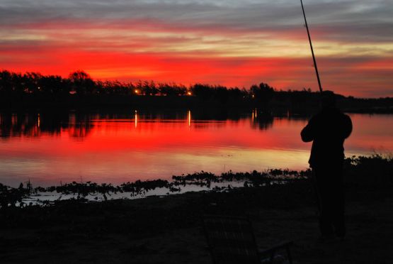 "Pescando al sol!!" de Daniel Omar Alamo