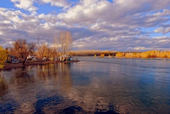 "`Rio Limay...correntoso`" de Jorge A. Cceres