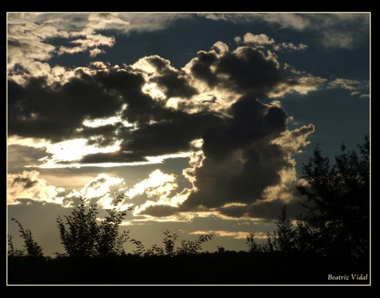 "Nubes viajeras" de Beatriz Vidal