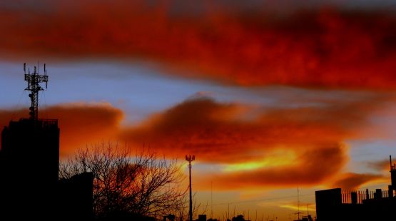 "otro amanecer mas...." de Noemi Gomez