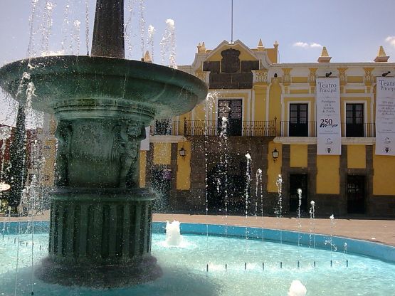 "fuente y teatro..." de Csar Althieri