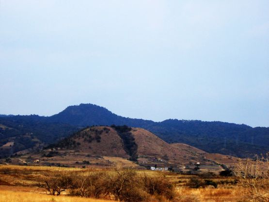 "Otra vista del cerro ...?" de Alma Delia Franco Cacho