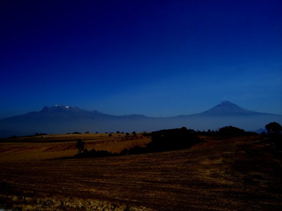 "El Idilio de los Volcanes" de Alma Delia Franco Cacho