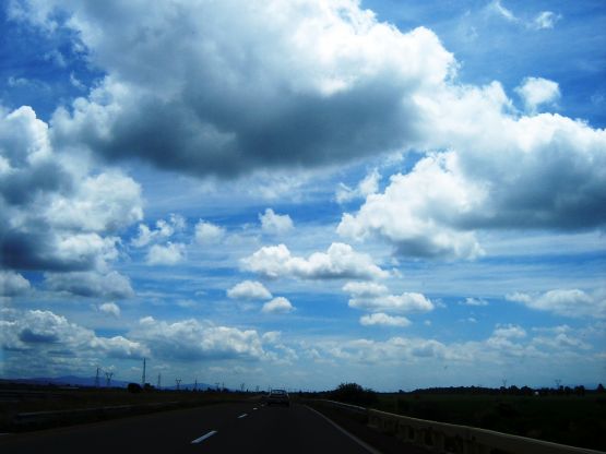 "Las nubes, mis compaeras de viaje." de Alma Delia Franco Cacho