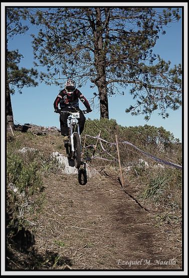 "Bicicross" de Ezequiel M. Nasello