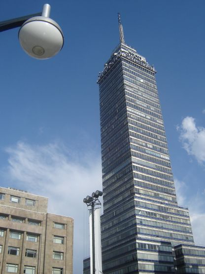 "Otra vista de la Torre Latinoamericana" de Alma Delia Franco Cacho