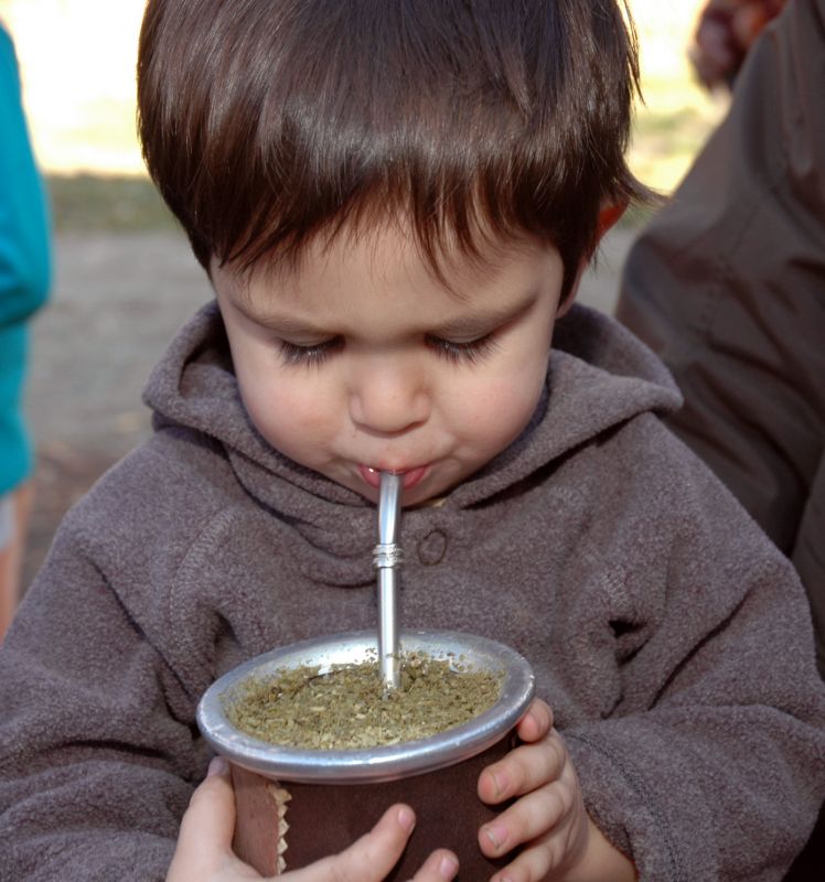 "`Tomat un mate y olvidate`" de Jorge A. Cceres