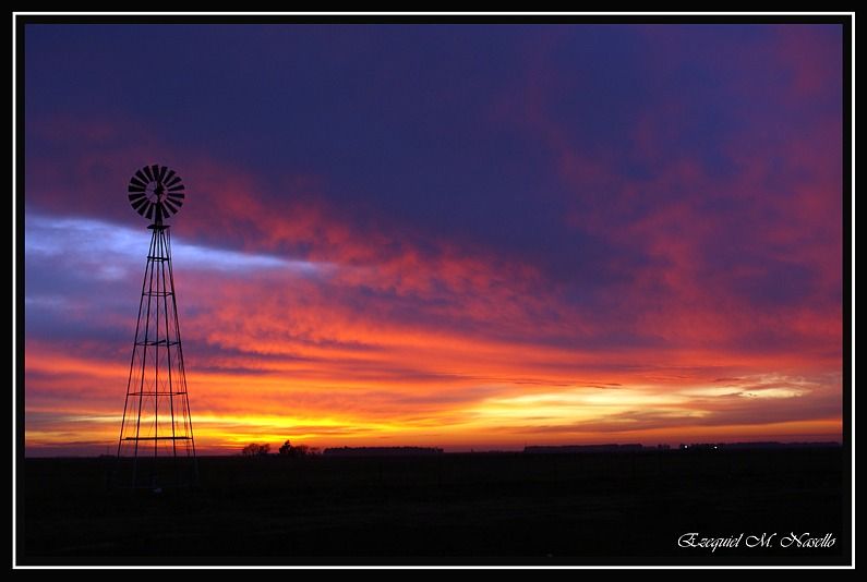 "amanecer en nuestras tierras" de Ezequiel M. Nasello