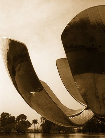 "Floralis" de Estela Fernandez