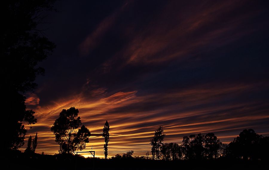 "`Atardecer... pegajoso`  l" de Jorge A. Cceres