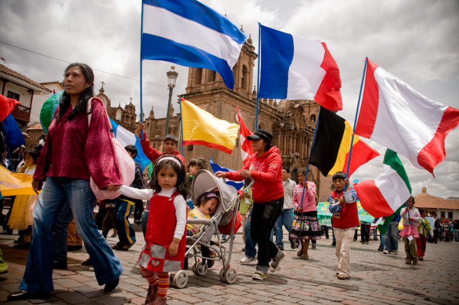 "Desfile en Cusco, Peru." de Bernardo Carbajal