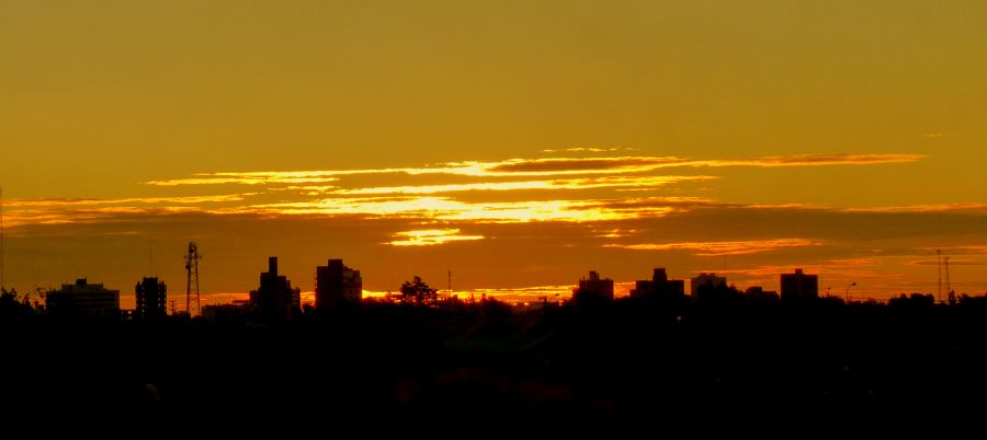 "coleccionando atardeceres 2" de Noemi Gomez