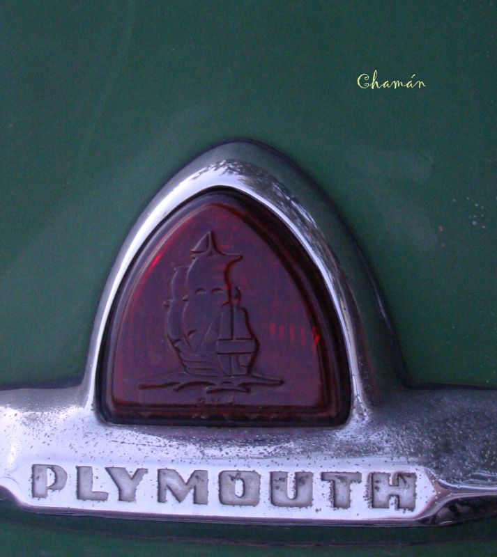 "Plymouth tapa rueda" de Roberto Rekofsky