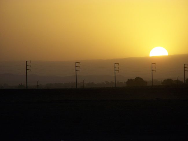 "Siluetas al Atardecer" de Eduardo Wicha Villalon