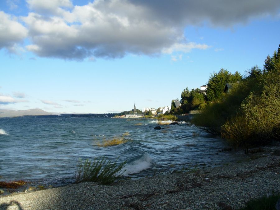 "Bariloche-Lago Nahuel Huapi" de Jorge Berterretch