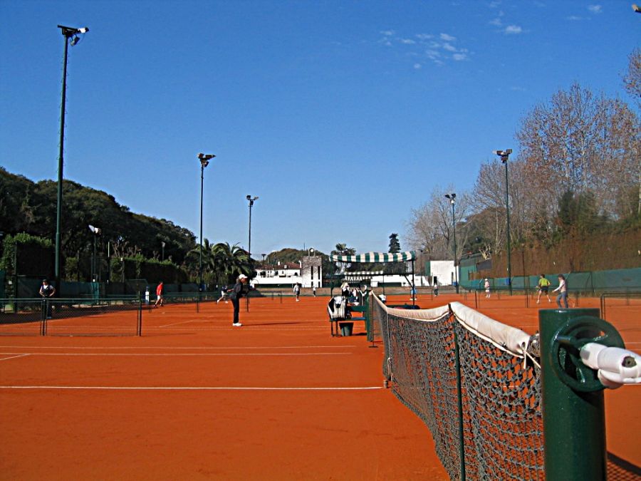 "CANCHAS EN PERSPECTIVA" de Solis Alba Iris