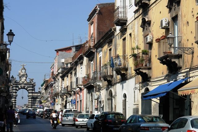 "calle de Catania" de Marcelino Alonso