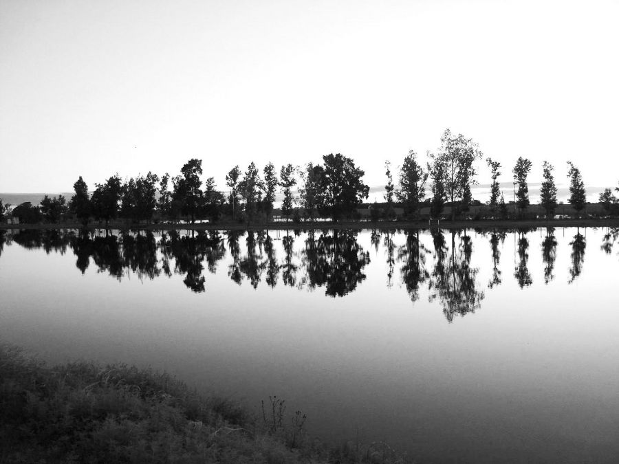 "Lago en byn.............." de Sandra M Garcia