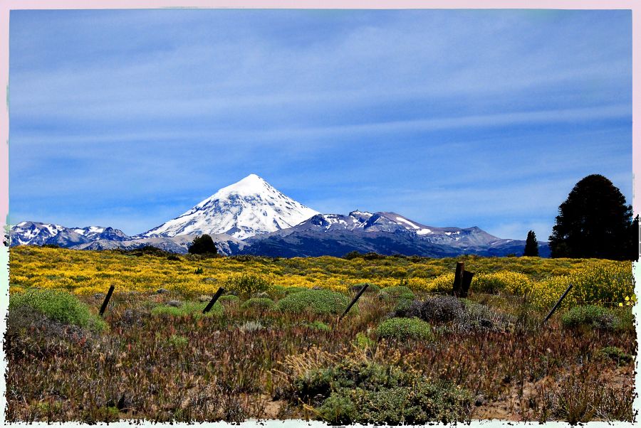 "` Lanin, otra vista`" de Jorge A. Cceres