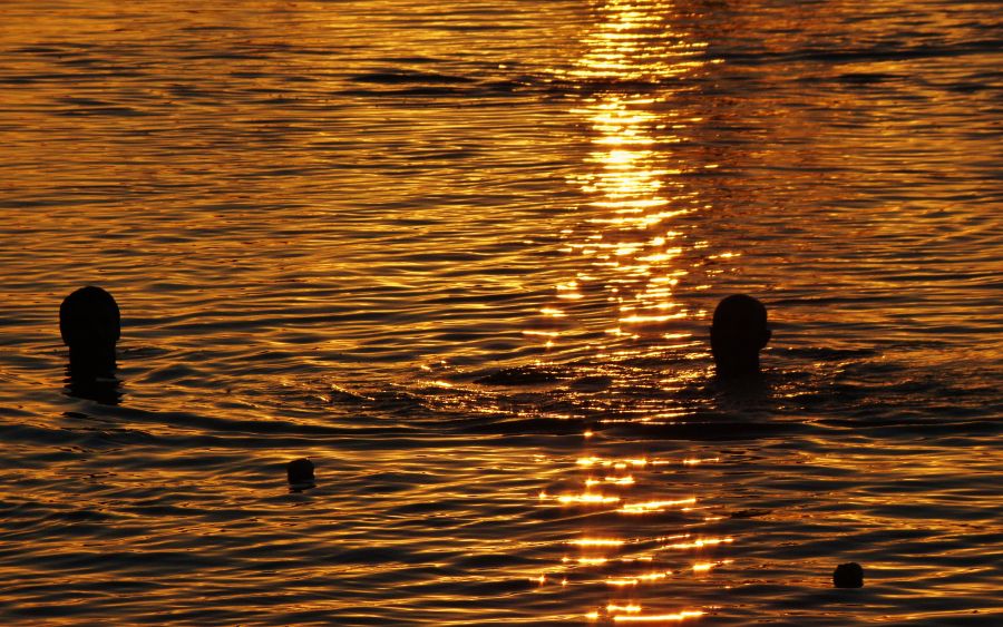 "Atardecer en el agua." de Vane Dosio