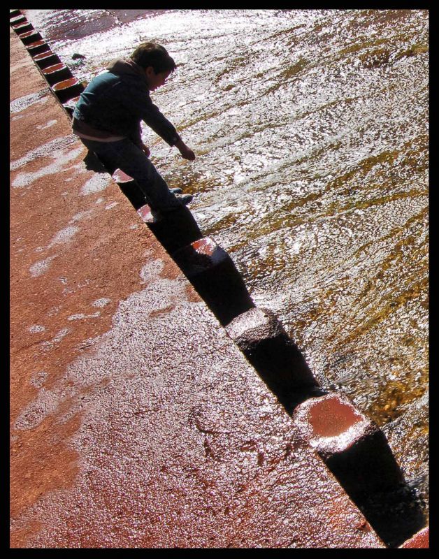 "Juego en el agua" de Carlo Legnazzi