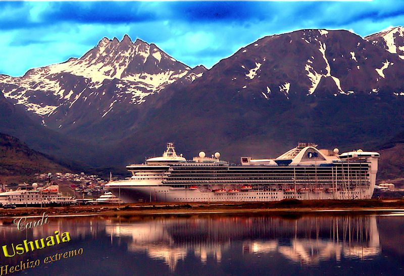 "Star Princess, Puerto de Ushuaia, Tierra del Fuego" de Ricardo Pacheco