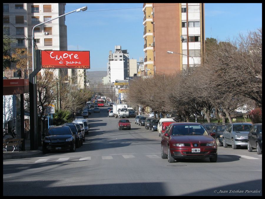 "COMPARTIENDO NEUQUEN" de Juan Esteban Pieralisi