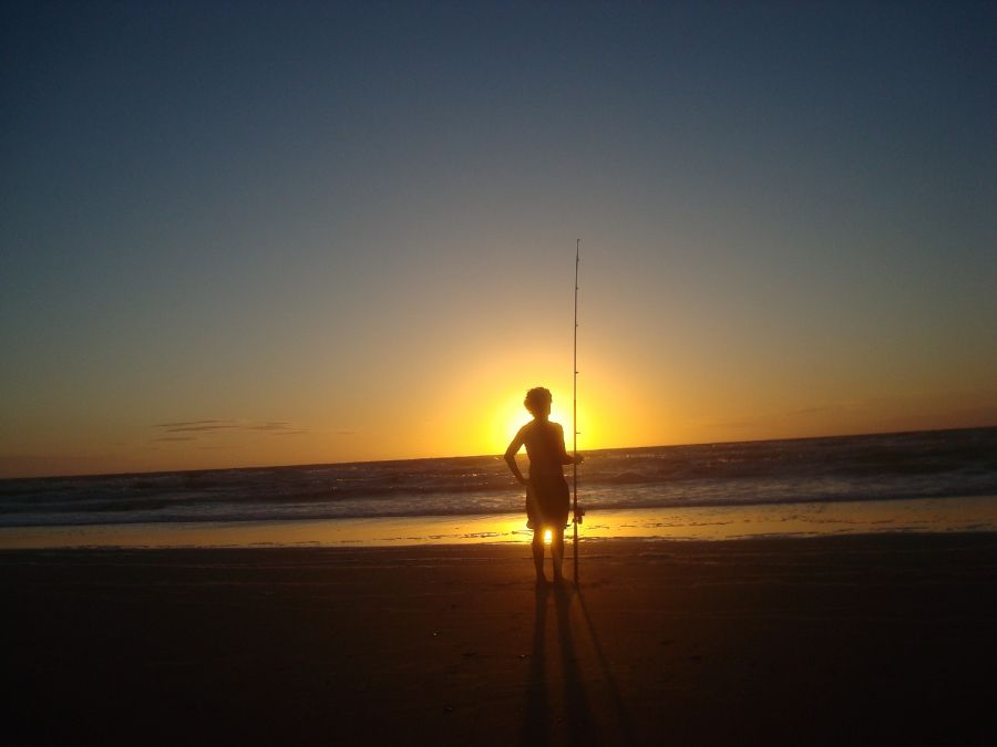 "pescando el sol" de Carlos Goverchesky