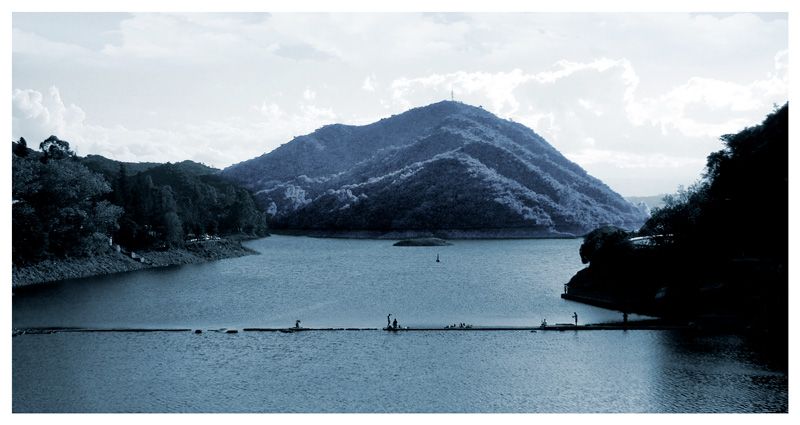 "Lago Azul" de Emiliano Jimenez