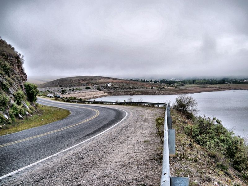 "curva de la angostura" de Ral Riba