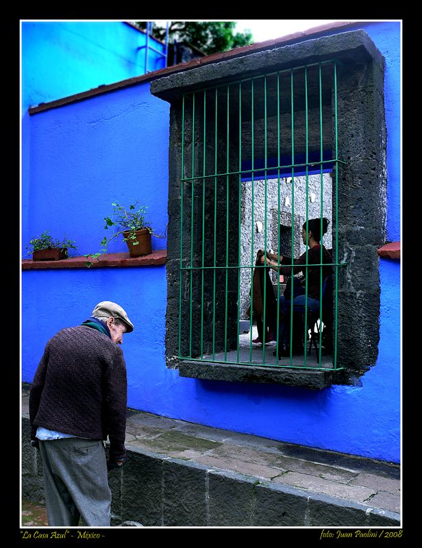 "LA CASA AZUL" de Juan Antonio Paolini