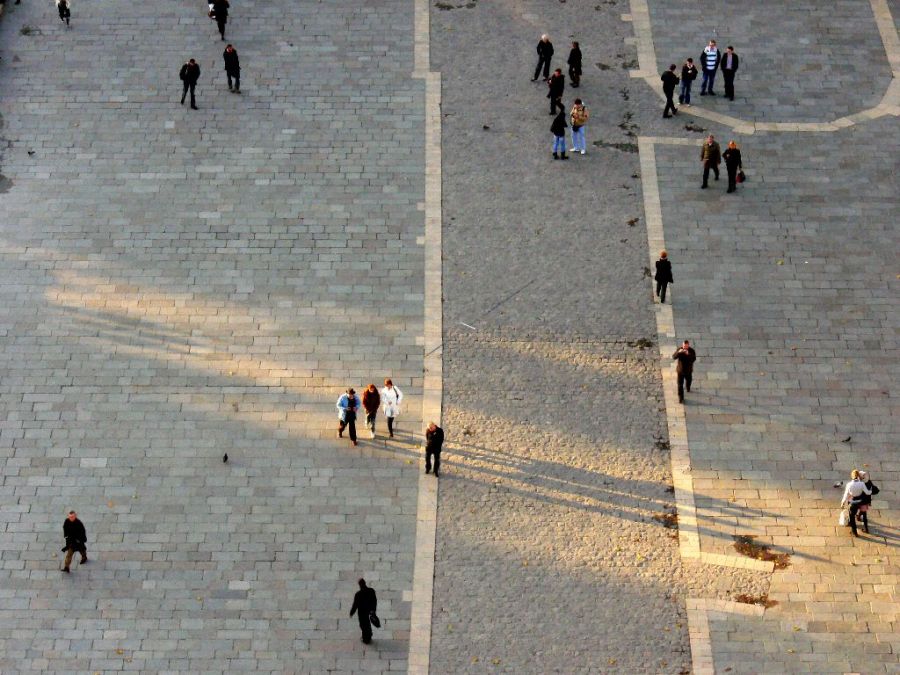 "sombras largas" de Alejandra Ruiz de Mendarozqueta