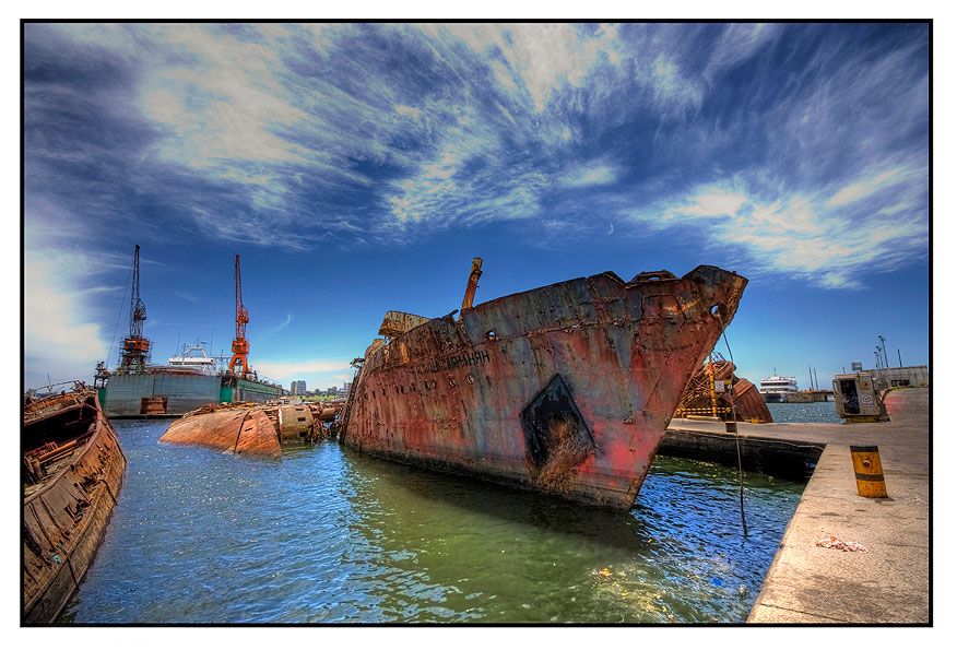 "Cementerio de barcos" de Walter Belfiore