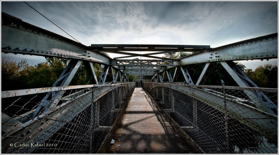 "El puente que resucito" de Carlos Rafael
