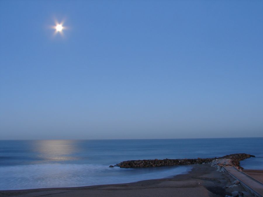 "Una tarde la Luna fue Sol" de Gabriel D`Agostino