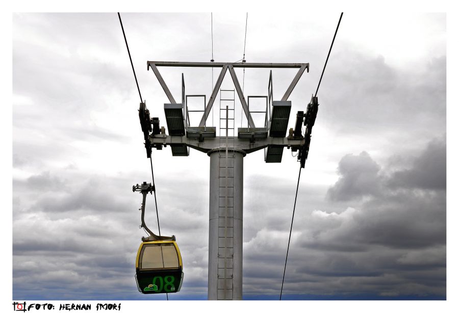 "Teleferico 08 Salta Capital" de Hernan Imori