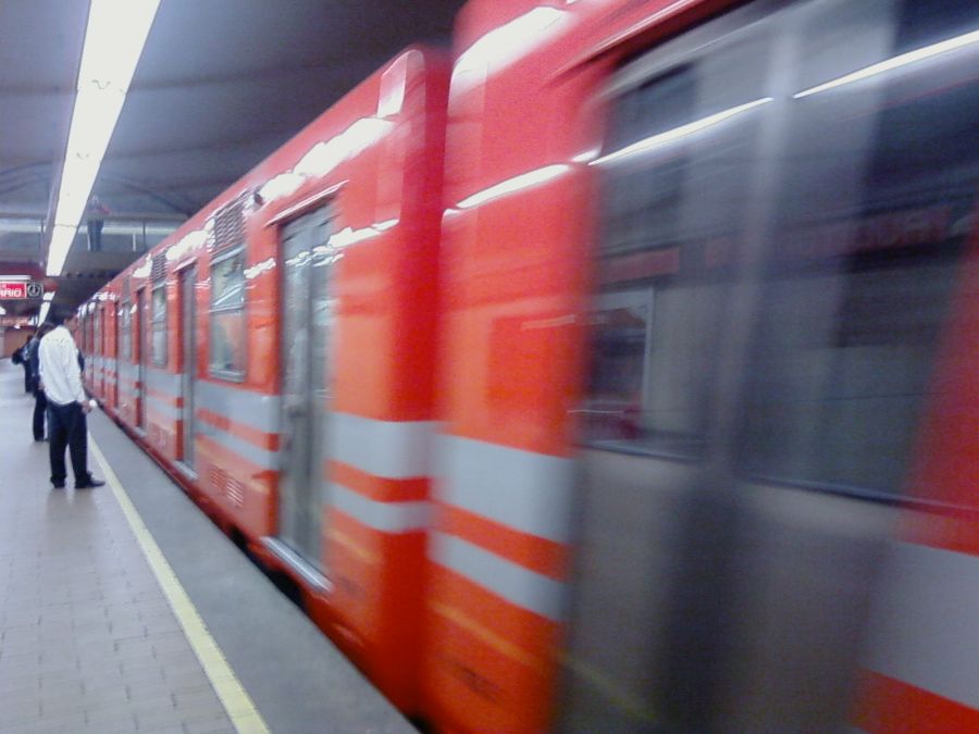 "El metro" de Alma Delia Franco Cacho