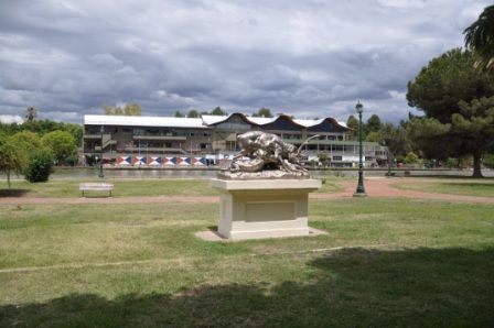 "CLUB MENDOZA DE REGATAS Y ROSEDAL" de Jose Alberto Vicente