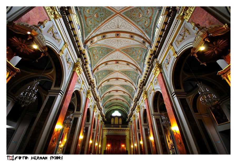 "Interior Catedral Salta" de Hernan Imori