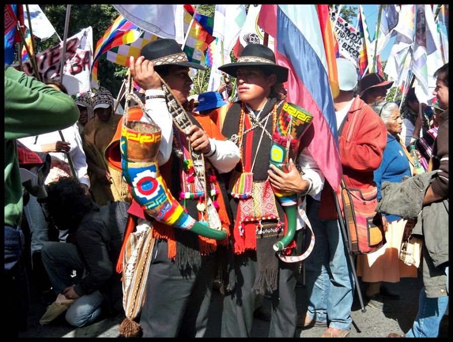 "Marcha de Pueblos Originarios II" de Ral Riba