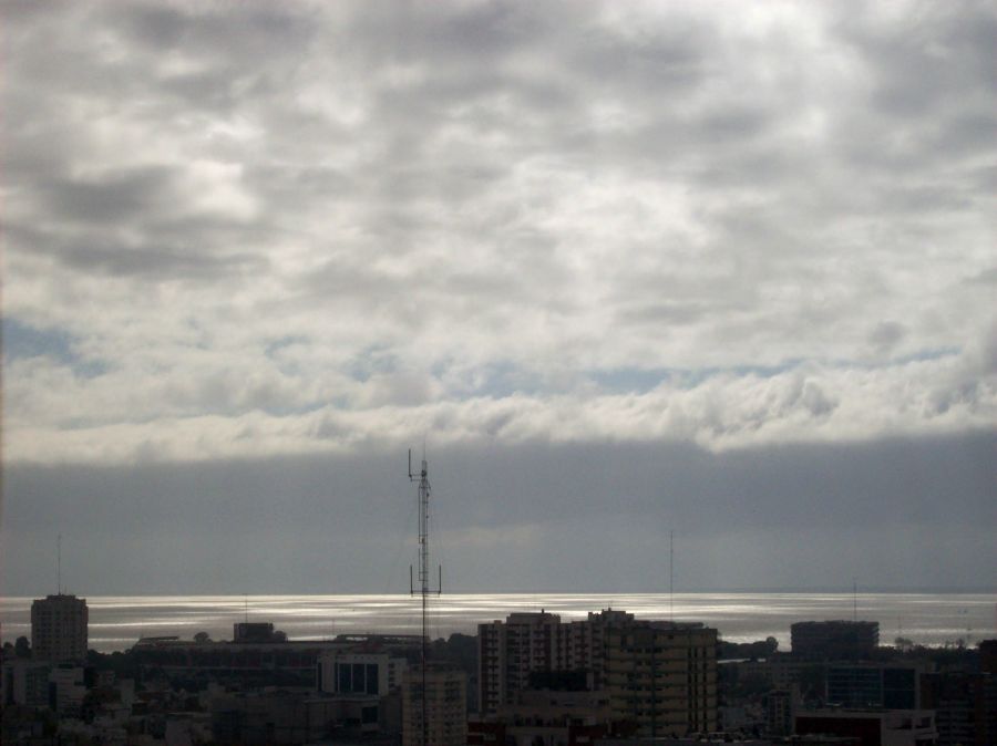 "Rio de la Plata hoy......" de Luciana Bellina