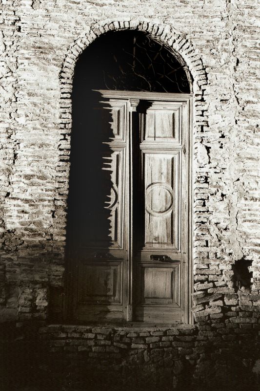 "Vieja puerta" de Gustavo Acosta
