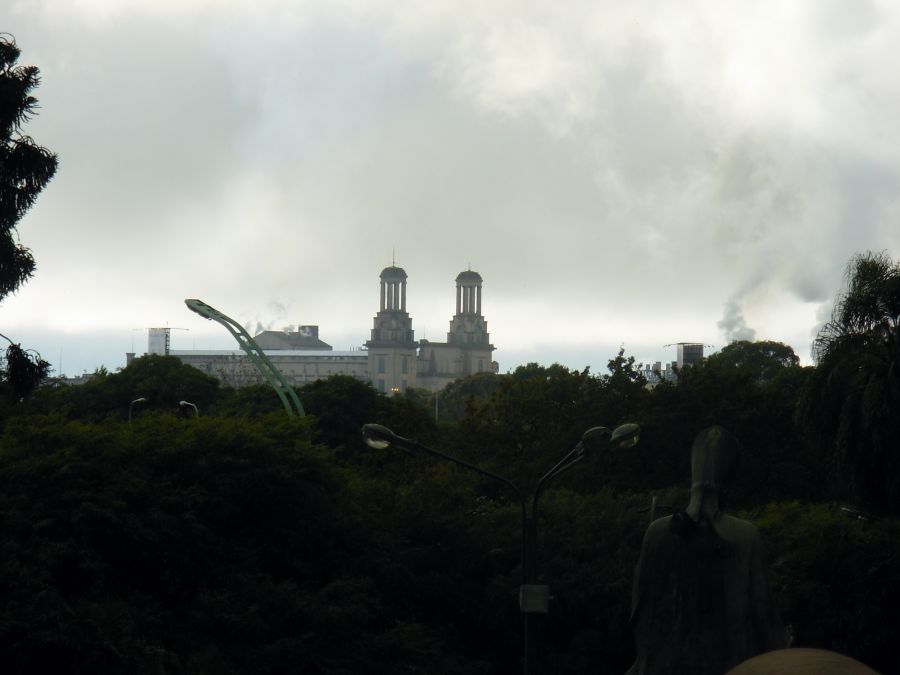 "nubes... humo... niebla???" de Mercedes Orden