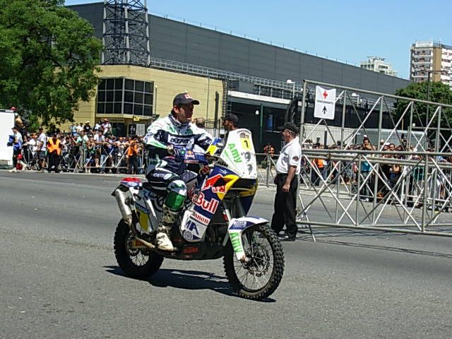 "tambin tengo motos!!!" de Mercedes Orden