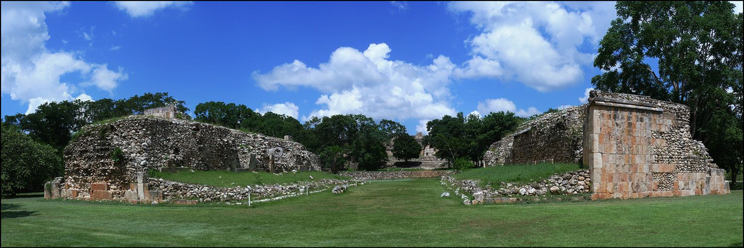 "JUEGO DE PELOTA-Uxmal-Mxico" de Juan Antonio Paolini