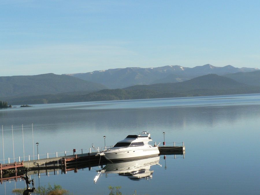 "Equilibrio en el espejo del Nahuel Huapi" de Alberto Comino