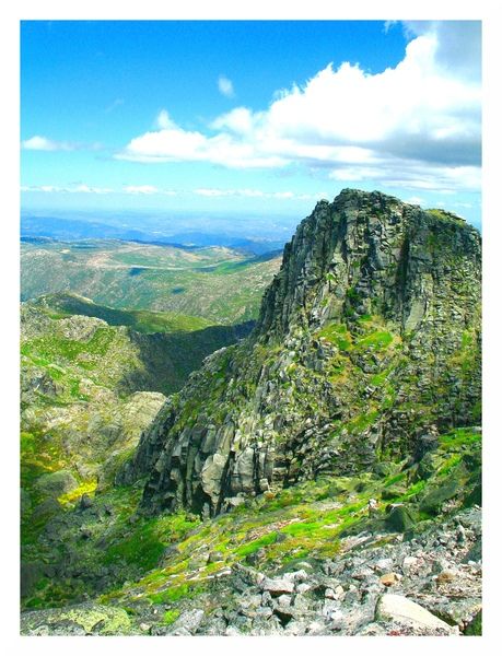 "Sierra de la Estrella" de Nelida Garcia