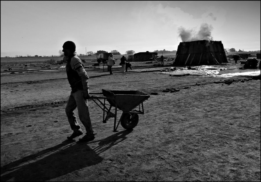 "A campo traviesa" de Alberto Elizalde