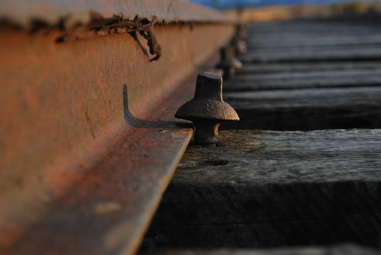 "Esperando el tren" de Paola Segade