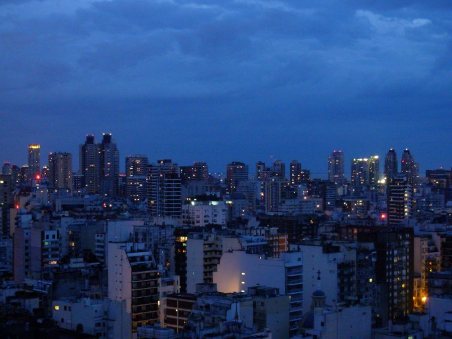 "amaneciendo" de Mercedes Orden